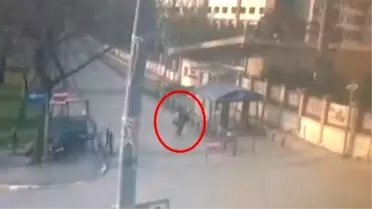 İstanbul Emniyeti'ne Saldırı Anı Saniye Saniye Kamerada