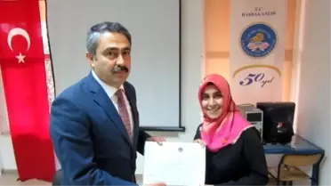 Yurtkur, Adana Fevzi Çakmak Kız Yurdu 'Kitap Kurdunu' Ödüllendirdi