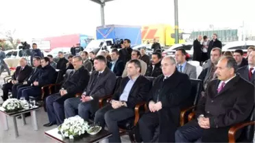 Toplanan Ayakkabılar Törenle Teslim Edildi