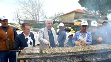 Söke'de Serçin Yılan Balığı Şenliği Büyük İlgi Gördü