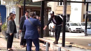 Vali Güzeloğlu'ndan Aa'ya Ziyaret