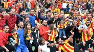 Göztepeli Futbolcular Serbest Vuruşu Kullanmak İçin Taş Kağıt Makas Yaptılar