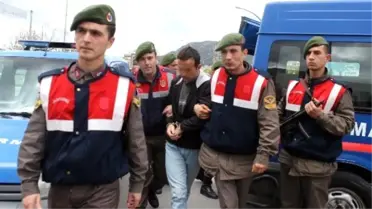 Öldürdüğü Kişinin Aracında Yakalandı