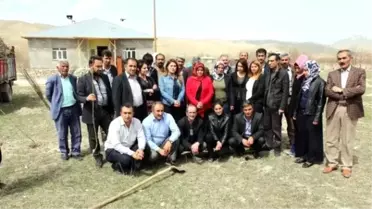 Gürpınar'da Fidan Dikimi