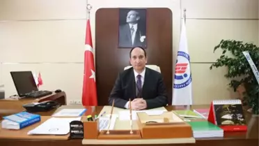 Bayburt Üniversitesi Eğitim Fakültesi Yeni Dekanı Prof. Dr. Gülcü, Görevine Başladı