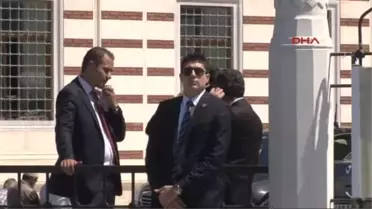 Başbakan Davutoğlu, Özal'ın Mezarını Ziyaret Etti