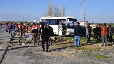 Kırıkkale'de Trafik Kazası; 1 Ölü, 10 Yaralı
