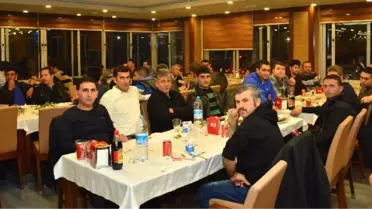 Üretime Keyifli Bir Yemek Molası