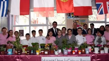 Aliağa Gazi Ortaokulu'ndan 'Tohumlar Çiçeğe' Projesi