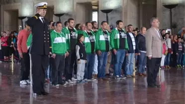Bodrumsporlular Önce Anıtkabir'e Sonra Ünye'ye Gitti