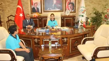 Başkan Şanverdi Koltuğu Teslim Etti