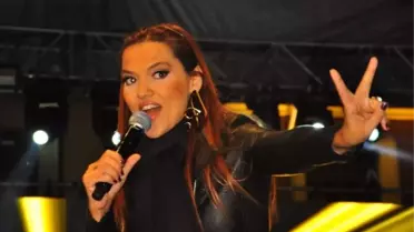 Mesir Macunu Festivali'nde Demet Akalın Coşkusu