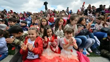 Çocuk Bayramı Coşkusu İzmir'i Sardı