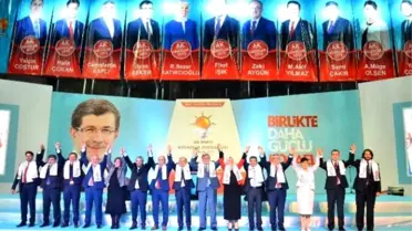 AK Parti Kocaeli'de Adaylarını Görkemli Bir Törenle Tanıttı