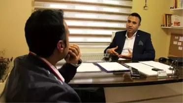 'Kişinin Bilgisi Arttıkça Cehaletinin Farkına Varıyor'