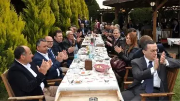 Bakan Eroğlu: 'İzmir'e Hizmet Etmek Benim İçin İbadettir'