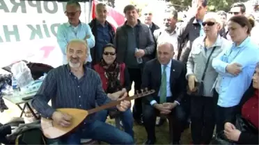 Gürsel Tekin Eyleme Destek Verdi, Penaltı Attı
