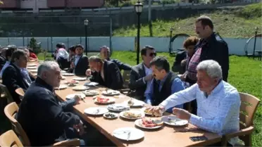 Zonguldak Kömürspor'lu Futbolculara Moral Kahvaltısı