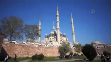 Selimiye Camisi'nde Hijyen Uygulaması