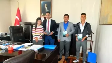 Öğrenciler Şiir Kitabı Çıkardı
