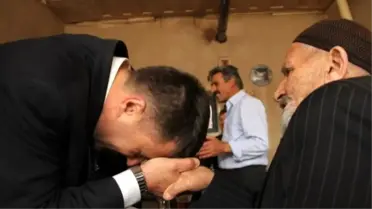 MHP'li Çimen, Esnafa Bir Dokundu, Bin Ah İşitti…