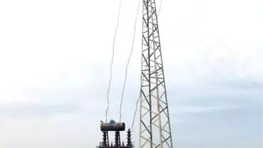 Dedaş, Batman'da Hattan Kaçak Elektrik Çeken Mobil Trafo Yakaladı