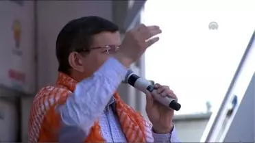 Davutoğlu: 'Tek Hedefleri Var AK Parti'yi Durdurmak'