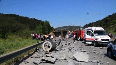 Şile Yolunda Kaza: 5 Yaralı