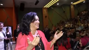 Türkan Şoray Öğrencilere 'Anneliği' Anlattı