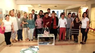 Bodrum'da 'Yaza Merhaba' Sergisini, Vali Amir Çiçek Açtı