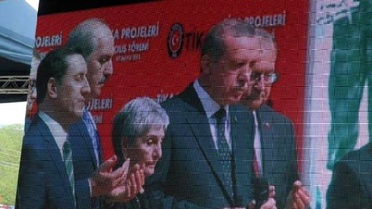 Cumhurbaşkanı Erdoğan, Kosova'da Mehmet Akif Ersoy Camii Açılışına Canlı Bağlantıyla Katıldı
