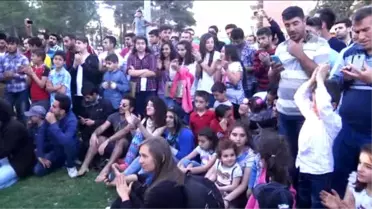 Savaş Mağduru Çocuklardan 4 Dilde Rap Konseri