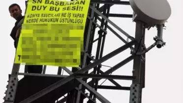 Parasını Alamayan Yetkili Servis Aracı Parçaladı