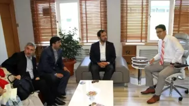 AK Parti Adayı Çonkar, Maltepe'de Esnafı Ziyaret Etti