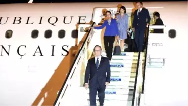 Hollande, Küba'ya Giden İlk Fransa Cumhurbaşkanı Oldu
