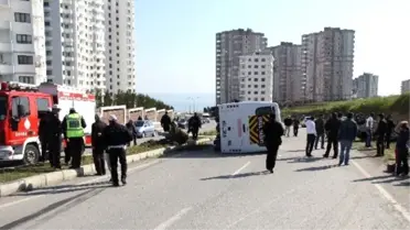 Öğrenci Servisi Otomobil ile Çarpıştı: 5 Yaralı