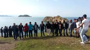 Öğrenciler Van Gölü İçin Seferber Oldu