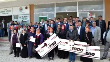 Kadın Çiftçiler Ladik'te Yarıştı