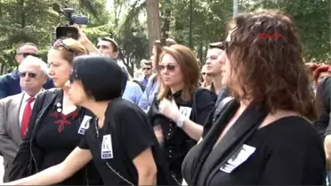 Nevin Ateş İçin İstanbul Üniversitesi'nde Tören Düzenlendi....