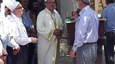 İmam, Annesinin Selasını Verip, Cenaze Namazını Kıldırdı