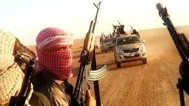 IŞİD, Ramadi'yi Ele Geçirdi! Şii Milisler Kenti Geri Almaya Gidiyor