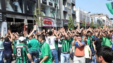 Tatangalar'dan Sakaryaspor'a Destek Yürüyüşü