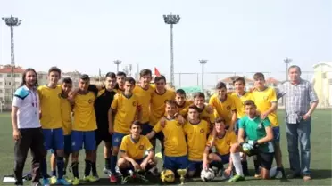 Yalova'da U-16'nın Kralı Acarspor