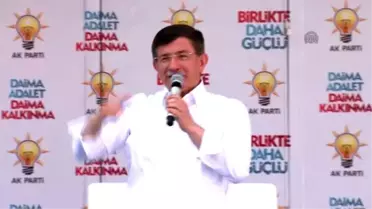 Davutoğlu: 'Yeni Türkiye Yolunda, Milletle Birlikte Yürüyoruz. Yürümeye Devam Edeceğiz'