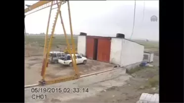 Kahramanmaraş'ta Rüzgar Vinci Devirdi