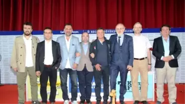 Halk Jürisi Yılın 'En'lerini Kitap Fuarı'nda Belirledi