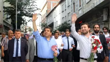 Esenler'de 7 Bin 569 Metrelik Sevgi Yürüyüşü