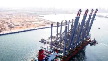 İki Ay Önce Çin'den Yola Çıkan Dev Vinçler Kocaeli Dubai Port Limanı'na Ulaştı