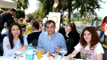 Eczacılar Kahvaltıda Buluştu