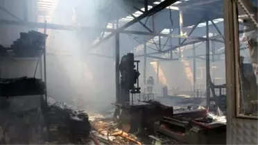 Giresun'da Koltuk Döşeme Atölyesinde Yangın